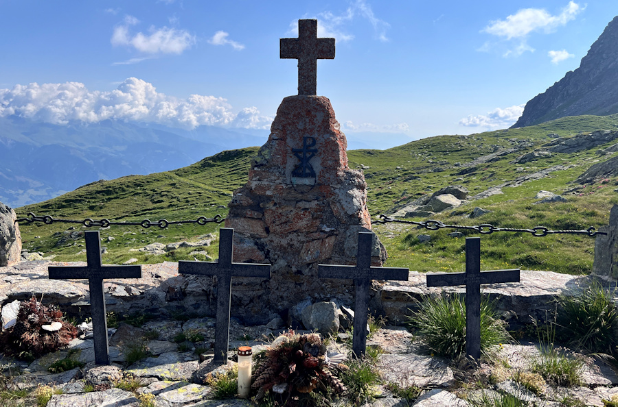 Kriegerfriedhof am Hochgräntenjoch