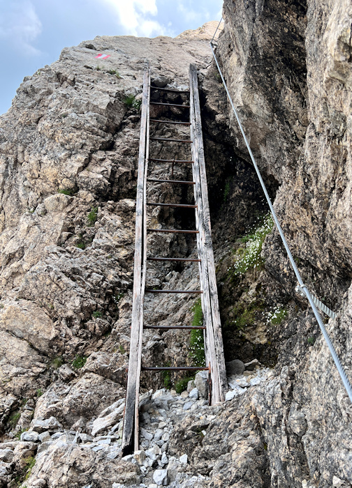 Leiter Einstieg Klettersteig Porze