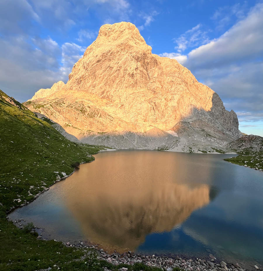 Wolayersee und Seewarte im Abendlicht