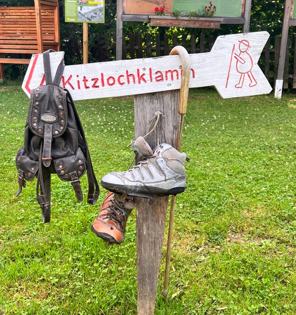Salzburg-Triest Schild Kitzlochklamm